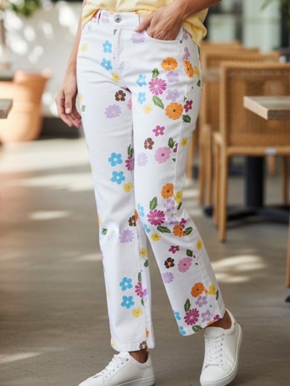 Escada Sport Kate Floral Print Pants Size L